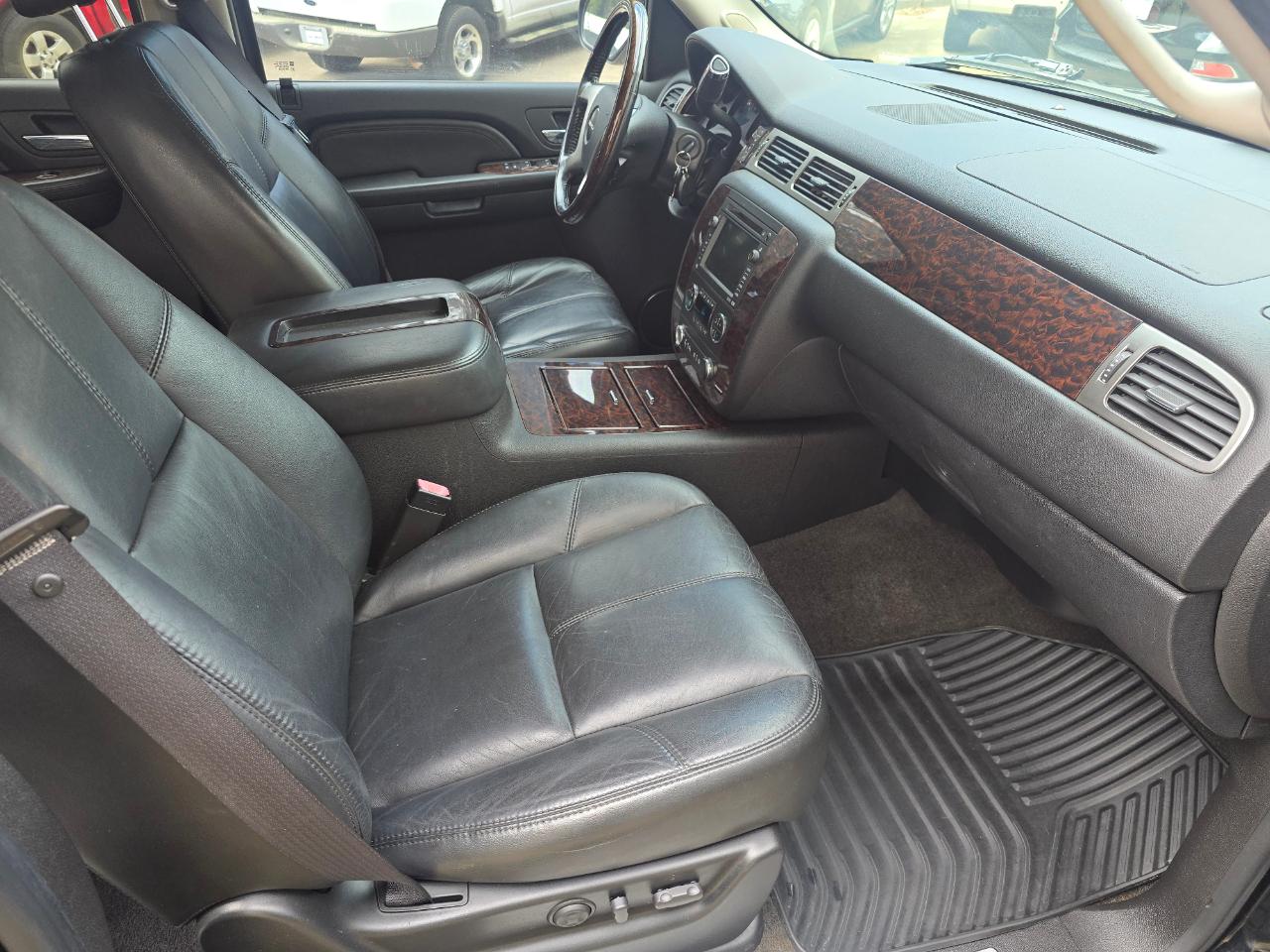 GMC Yukon Denali AWD 2007