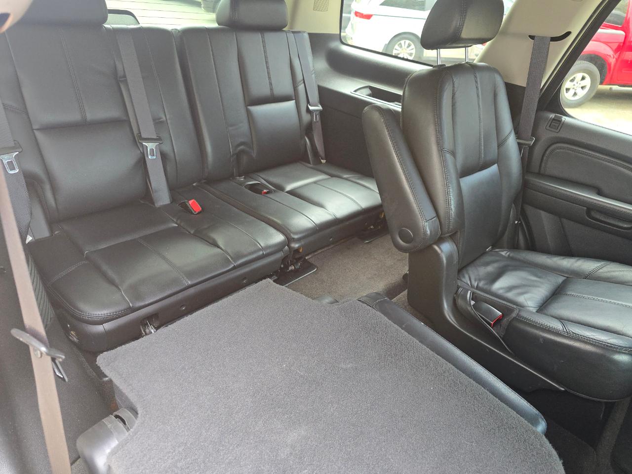 GMC Yukon Denali AWD 2007