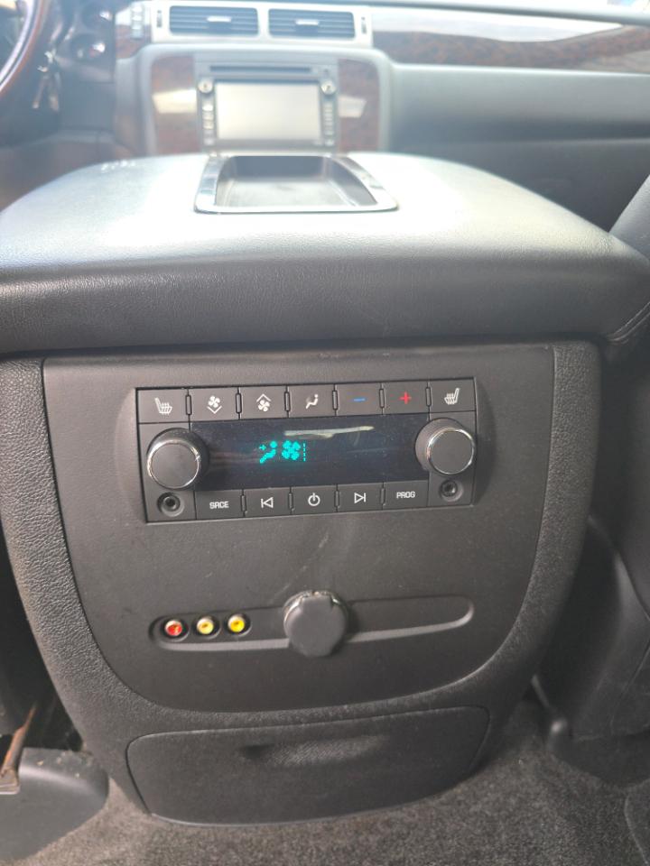 GMC Yukon Denali AWD 2007