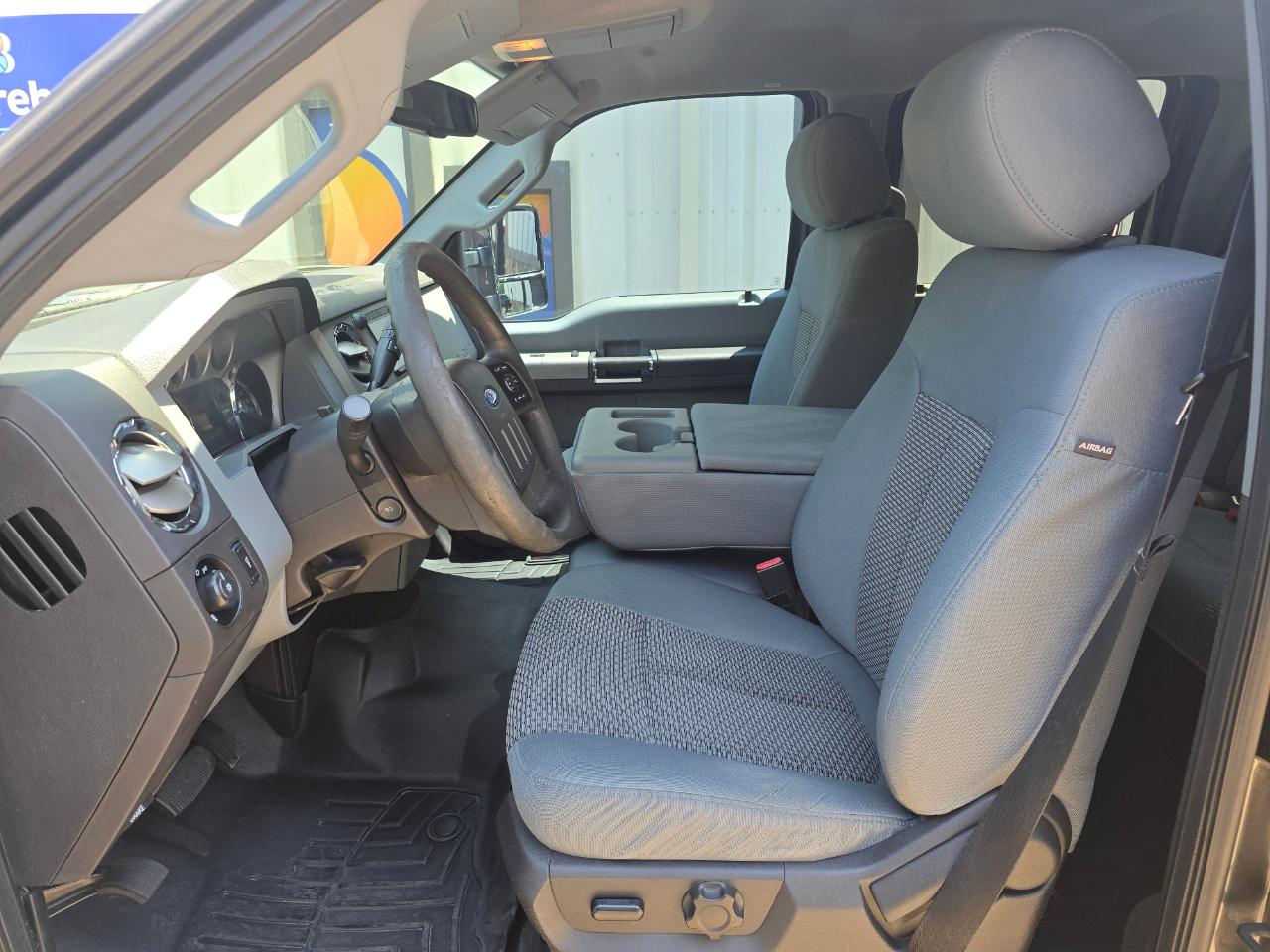 Ford F-250 SD XLT Crew Cab Long Bed 4WD 2016