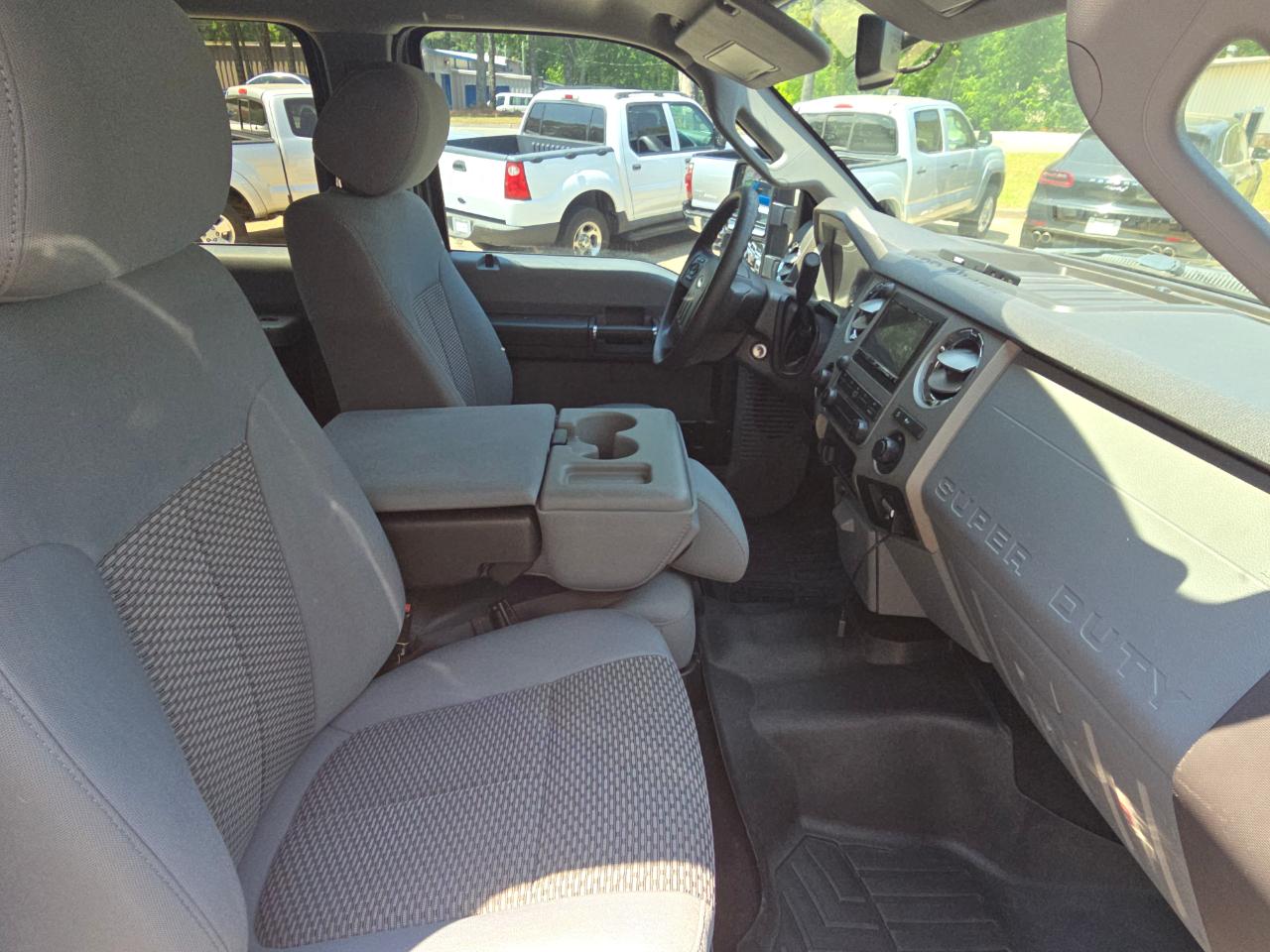 Ford F-250 SD XLT Crew Cab Long Bed 4WD 2016