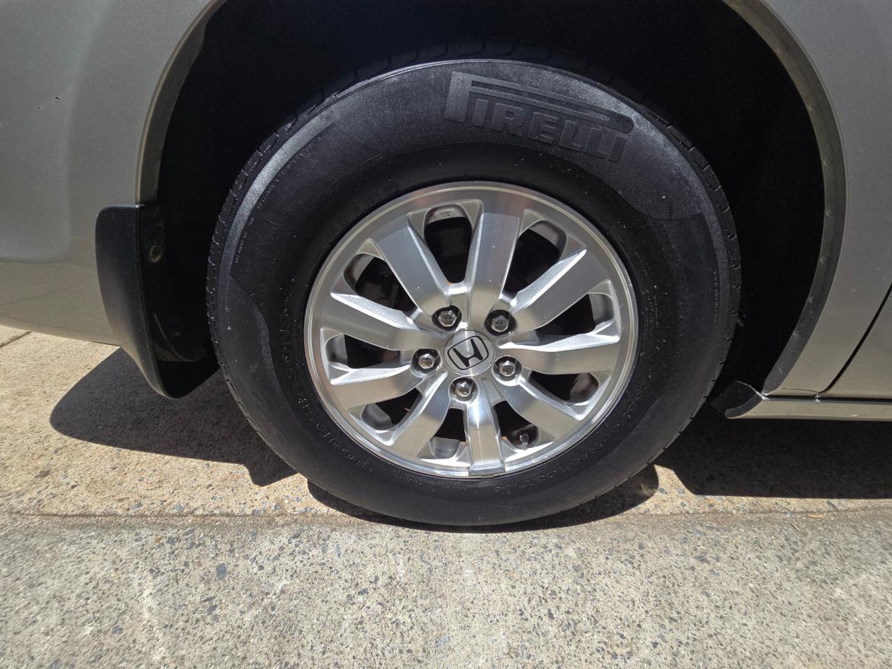 Honda Odyssey EX-L w/ DVD 2008