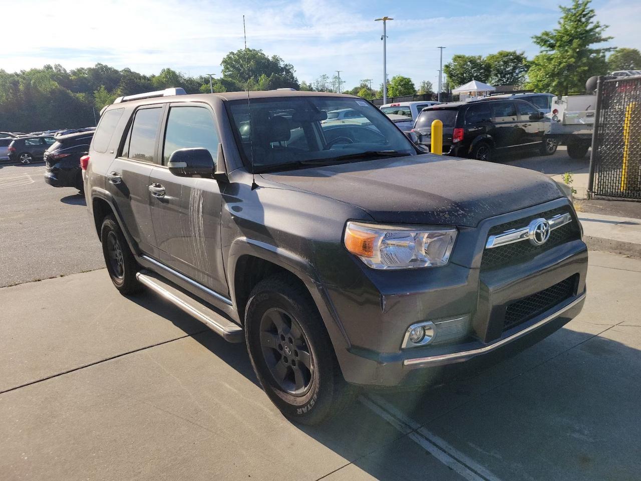 Toyota 4Runner SR5 4WD 2011