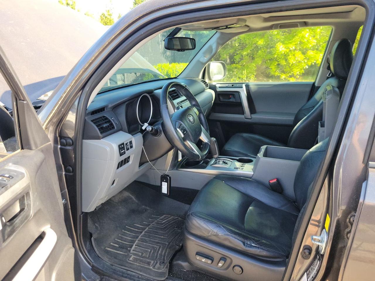 Toyota 4Runner SR5 4WD 2011