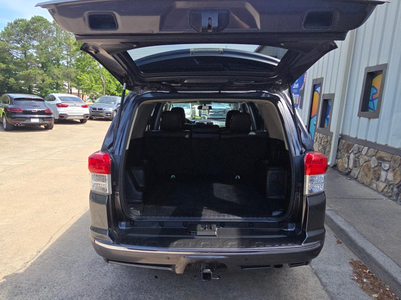 Toyota 4Runner SR5 4WD 2011