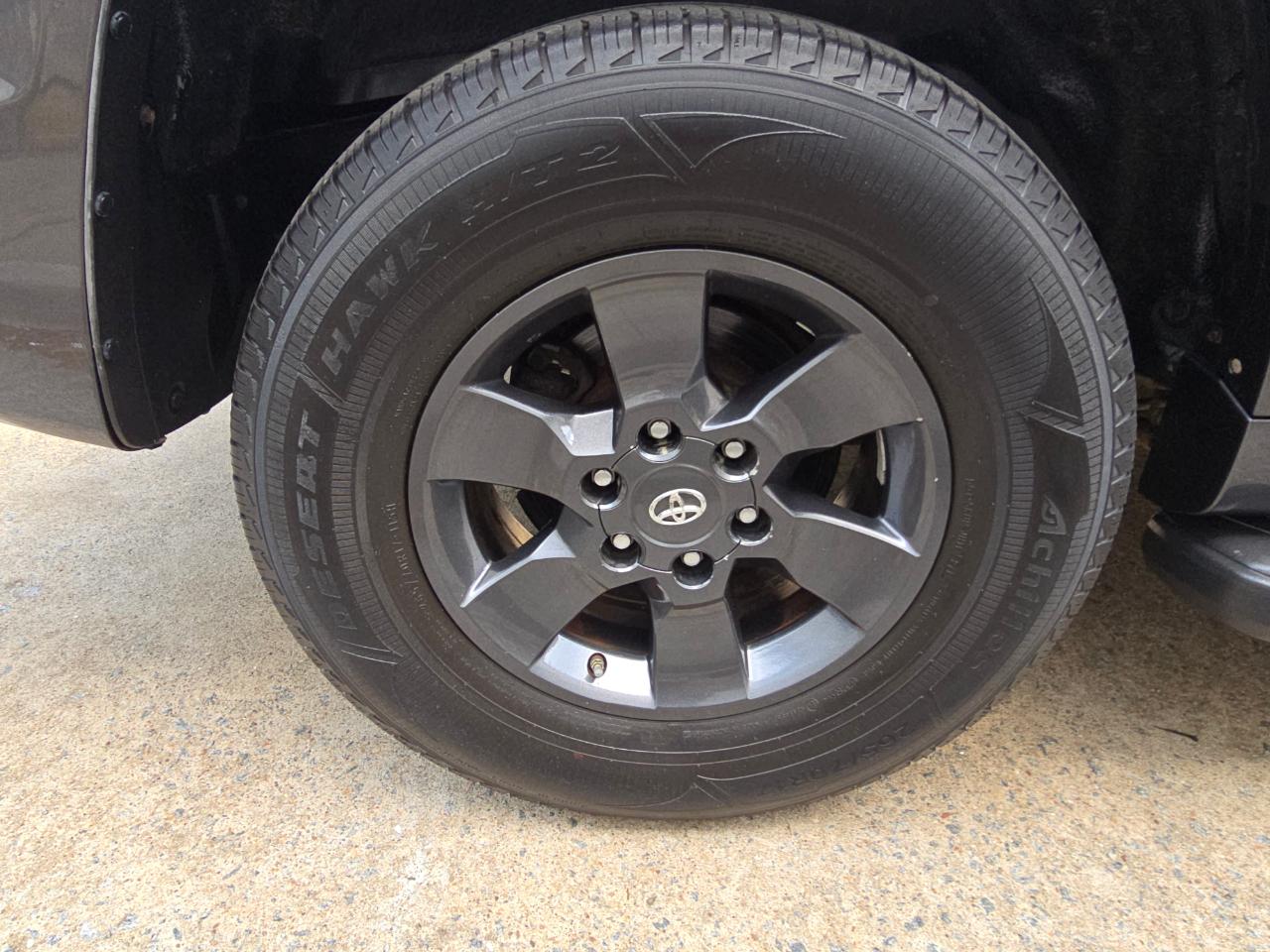 Toyota 4Runner SR5 4WD 2011