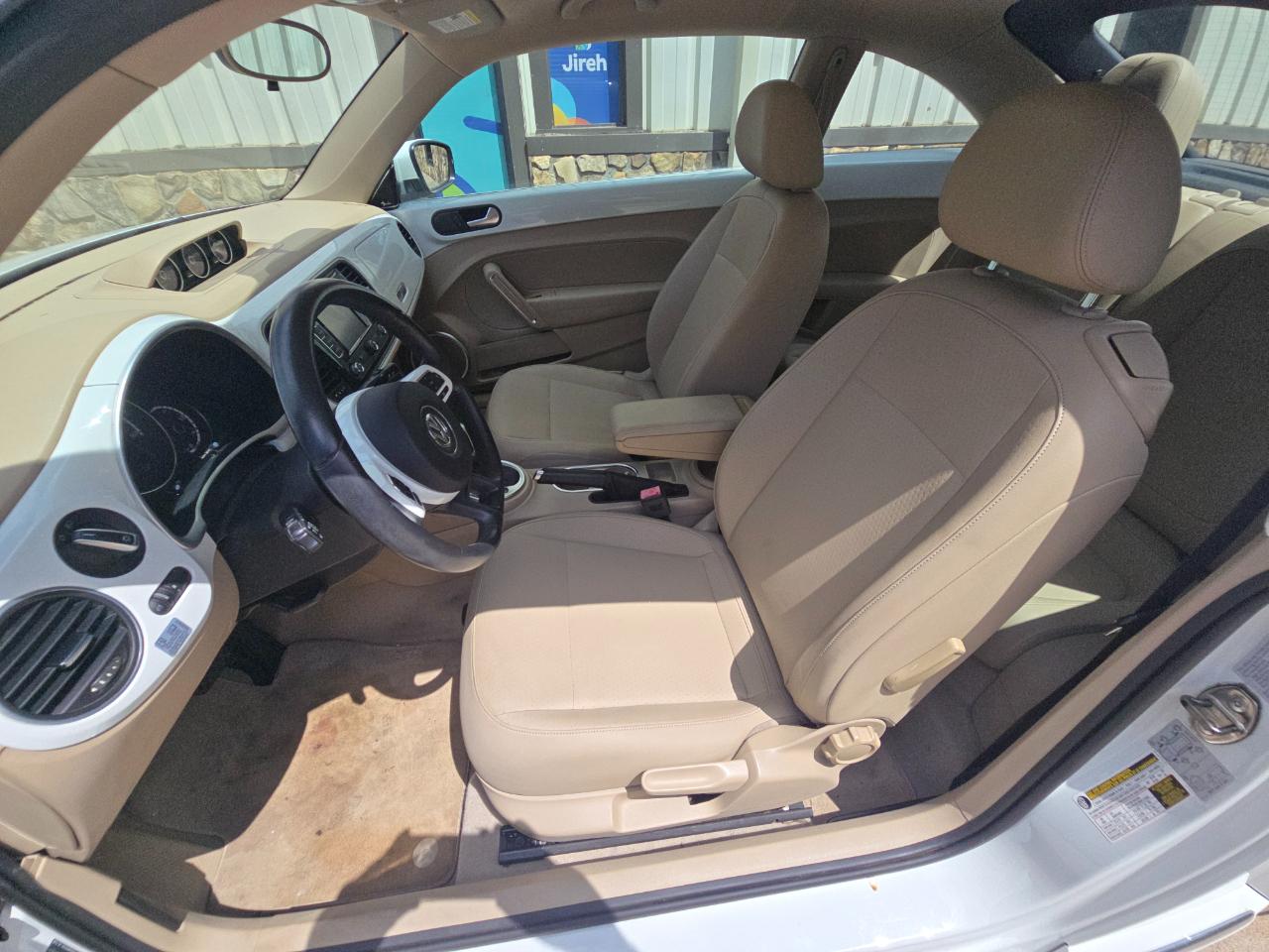 Volkswagen Beetle TDI 6A 2015