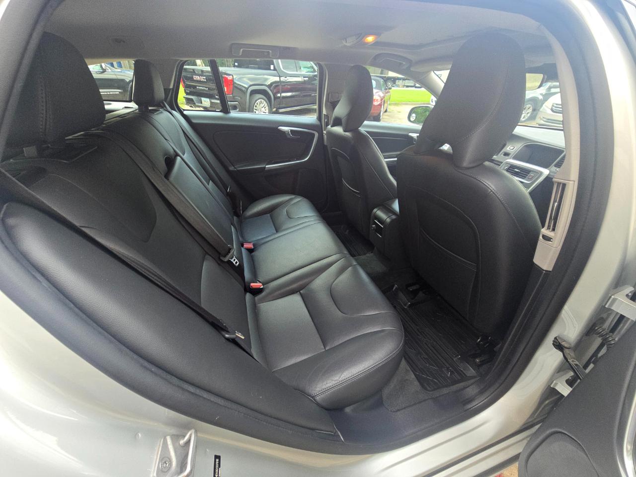 Volvo V60 T5 Drive-E Premier FWD 2016