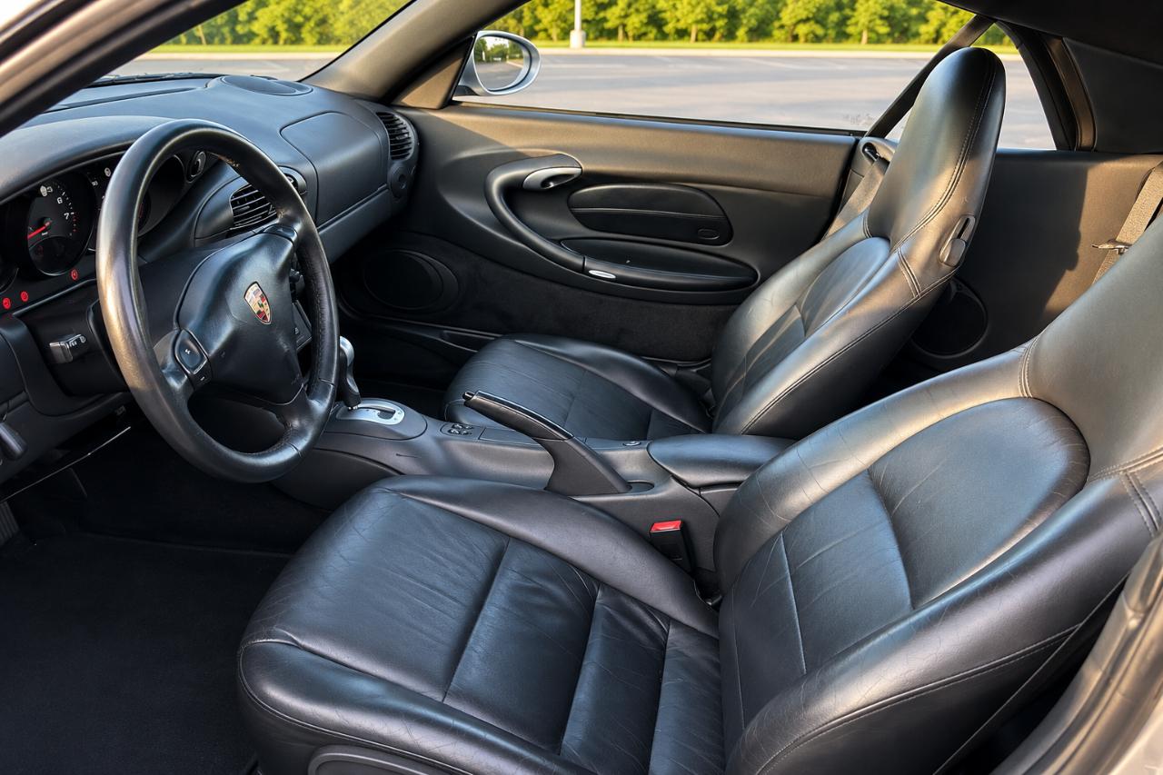 Porsche 911 Carrera Cabriolet 1999