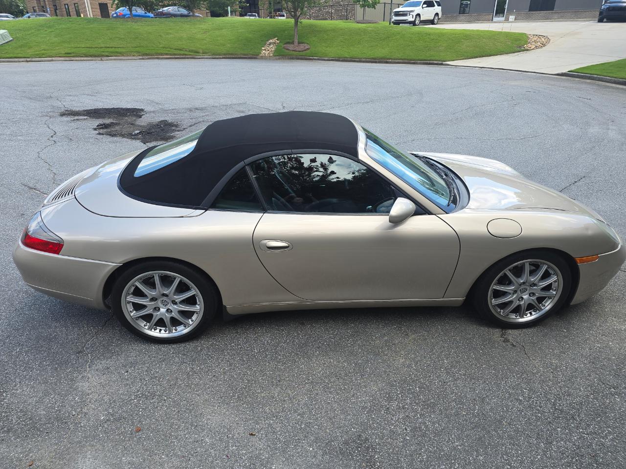 Porsche 911 Carrera Cabriolet 1999