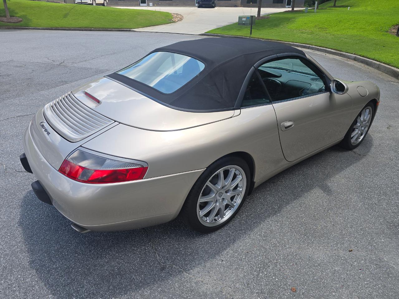Porsche 911 Carrera Cabriolet 1999