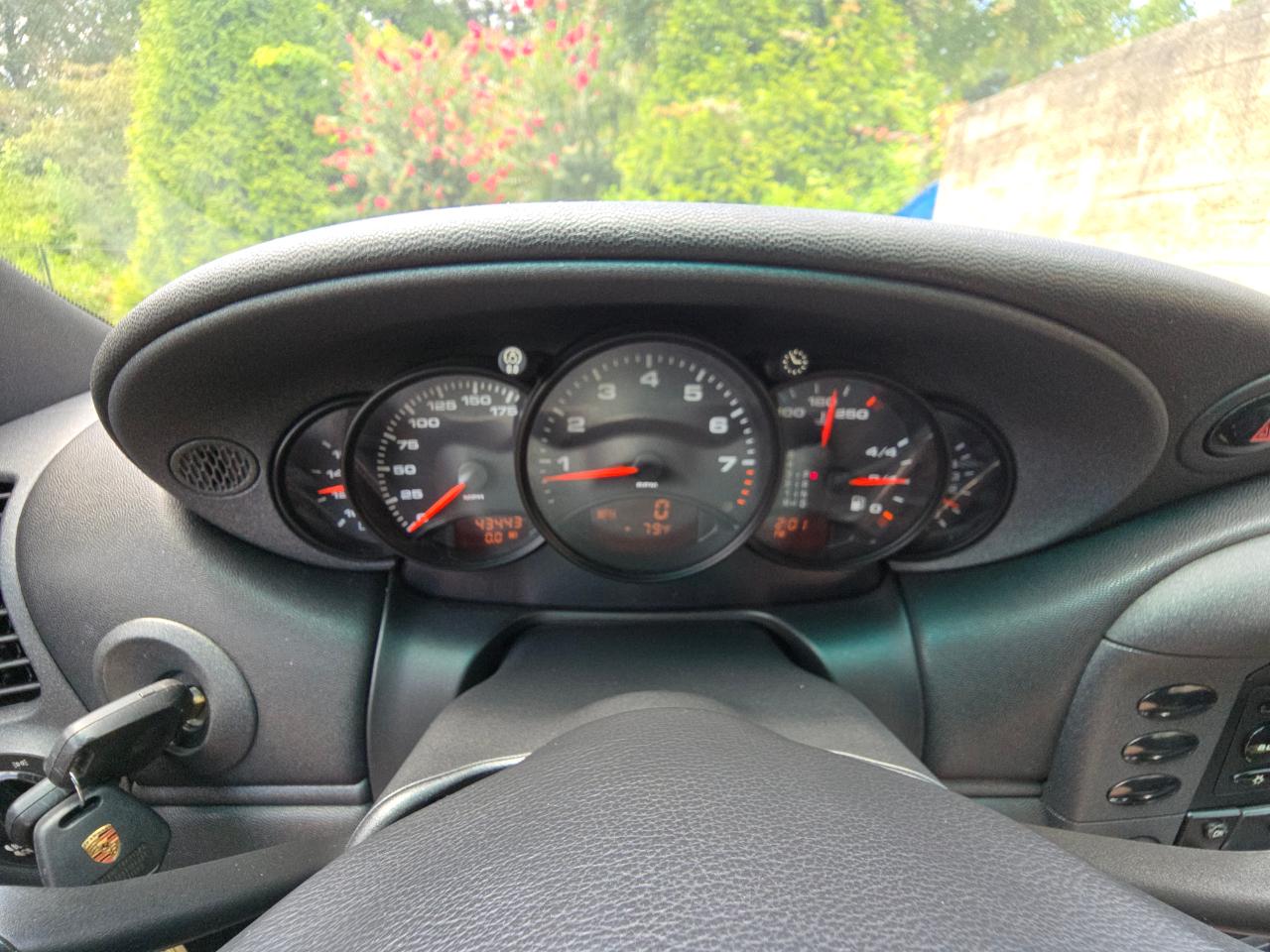 Porsche 911 Carrera Cabriolet 1999