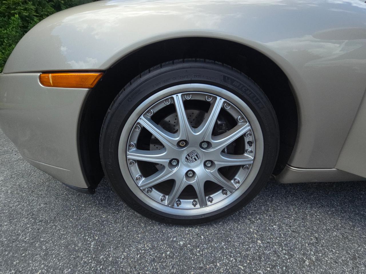 Porsche 911 Carrera Cabriolet 1999