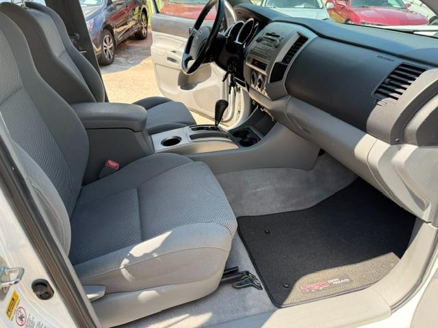 Toyota Tacoma  2010