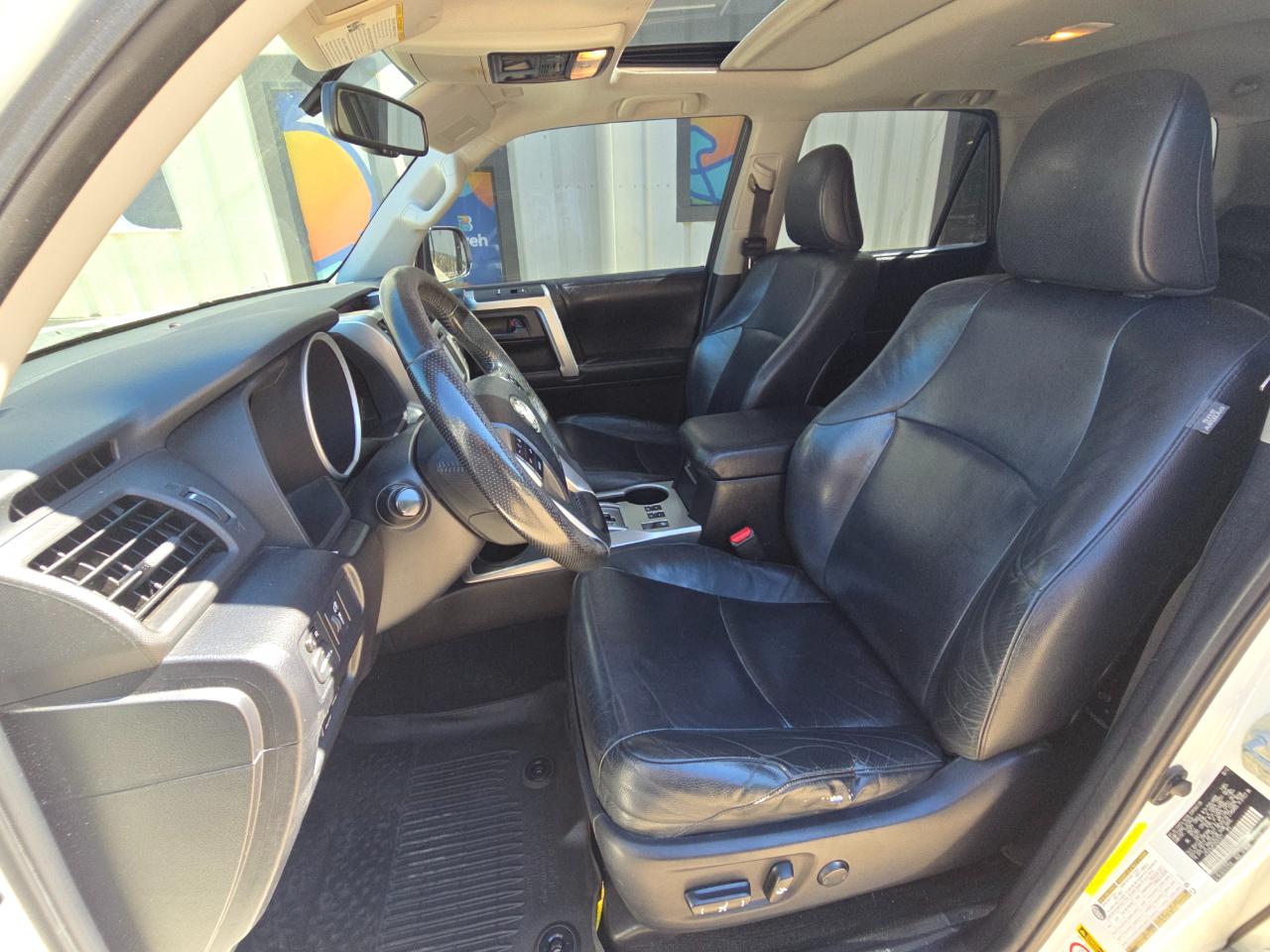 Toyota 4Runner Limited 2WD V6 2013
