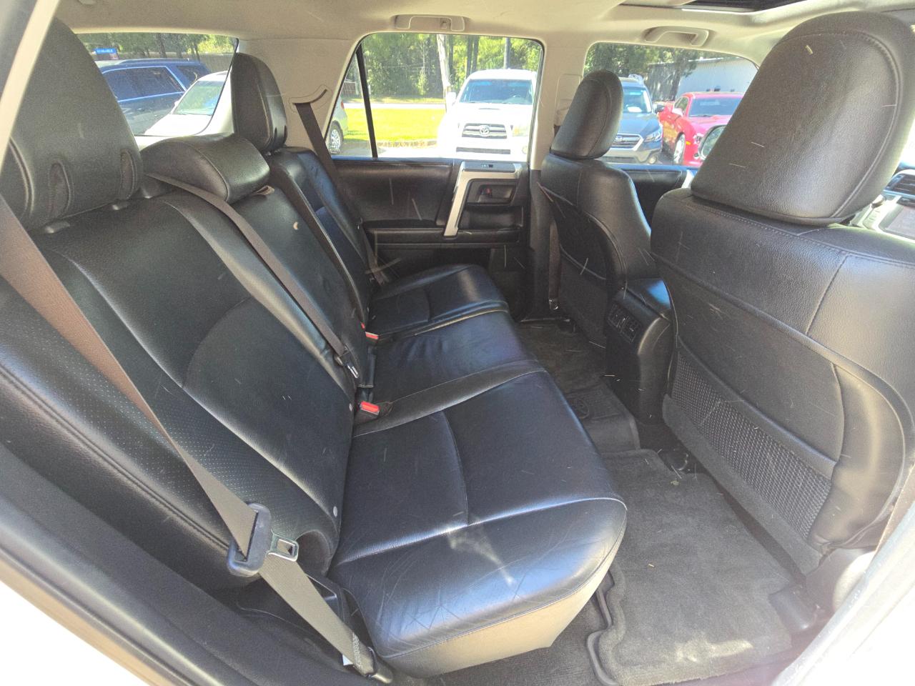Toyota 4Runner Limited 2WD V6 2013