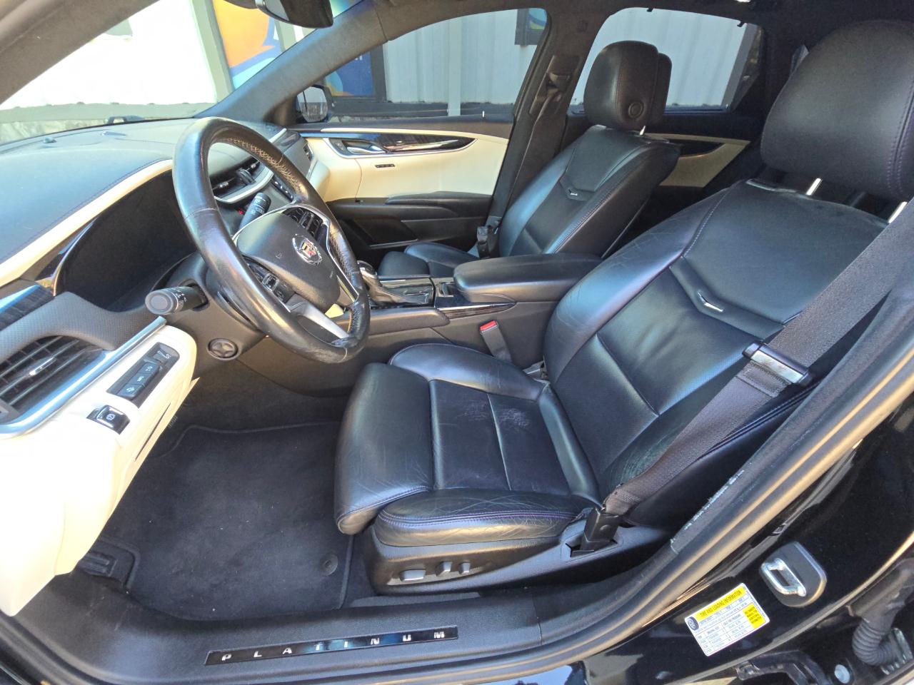 Cadillac XTS photo 9