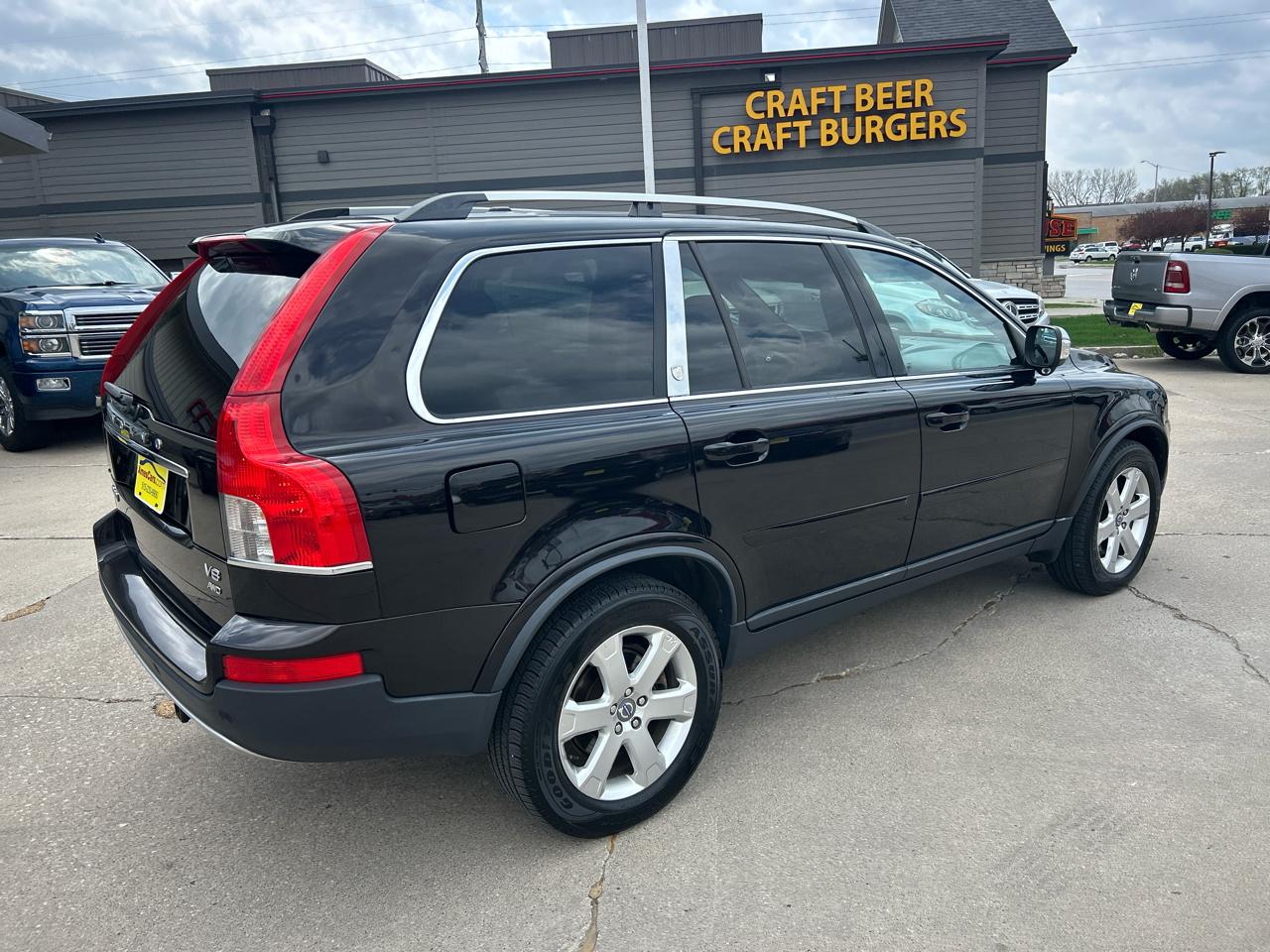 Volvo XC90 AWD 4dr V8 2010