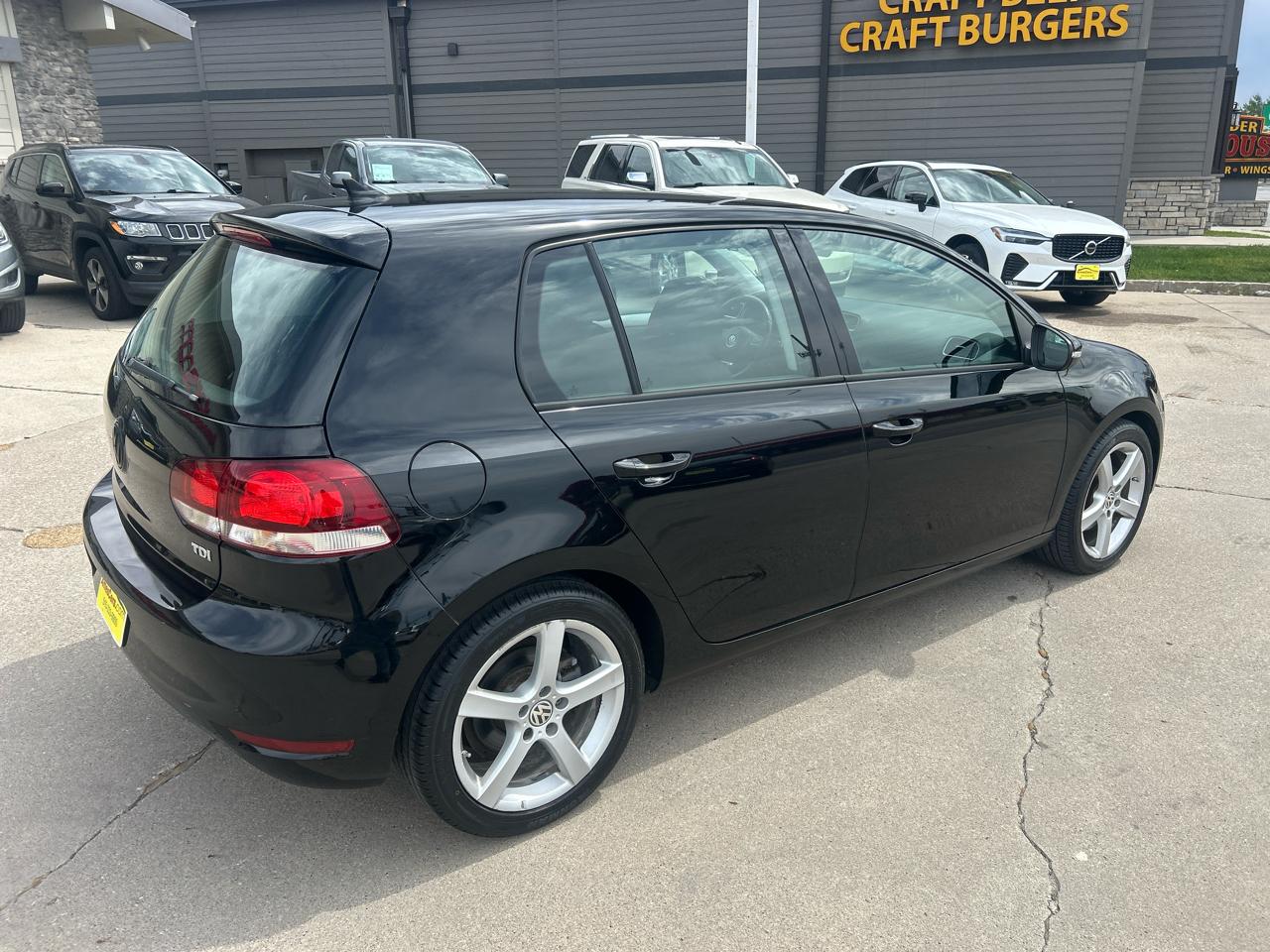 Volkswagen Golf 4dr HB DSG TDI w/Sunroof & Nav 2014