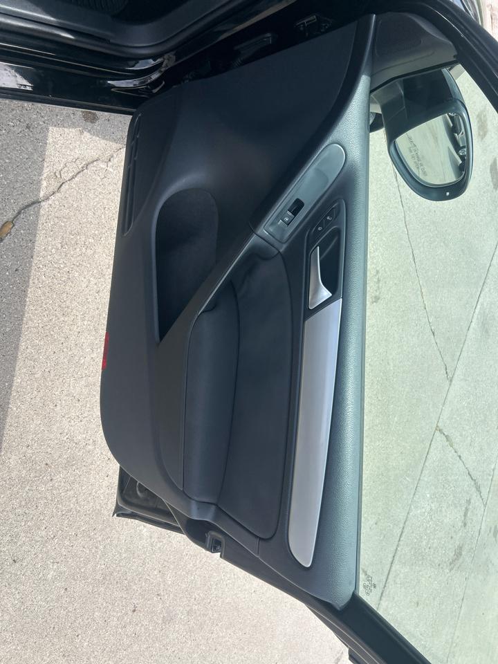 Volkswagen Golf 4dr HB DSG TDI w/Sunroof & Nav 2014