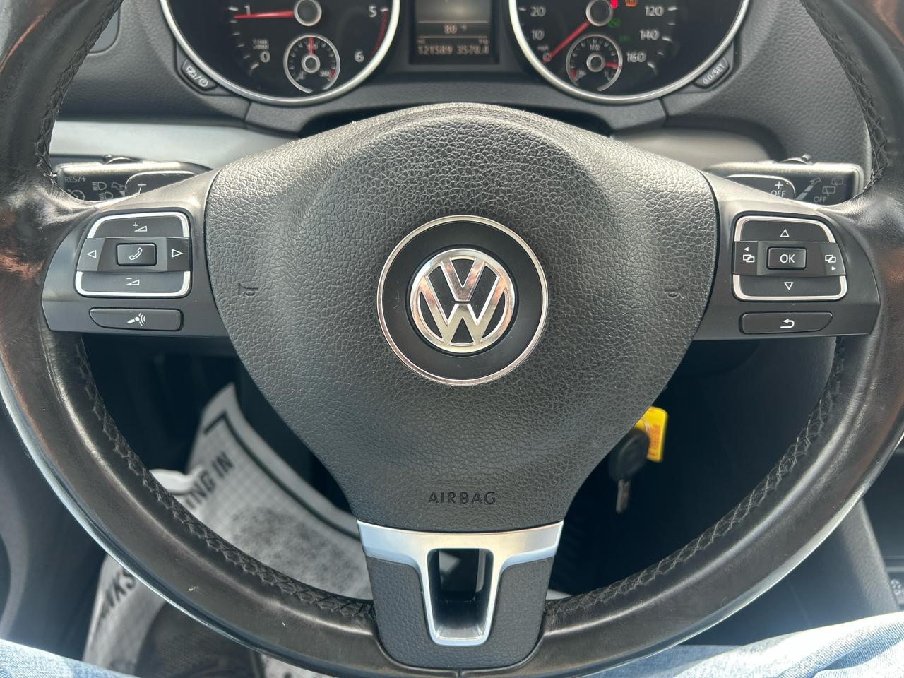 Volkswagen Golf 4dr HB DSG TDI w/Sunroof & Nav 2014