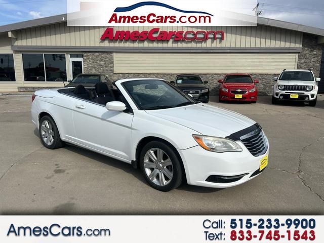 2014 Chrysler 200 Touring Convertible FWD