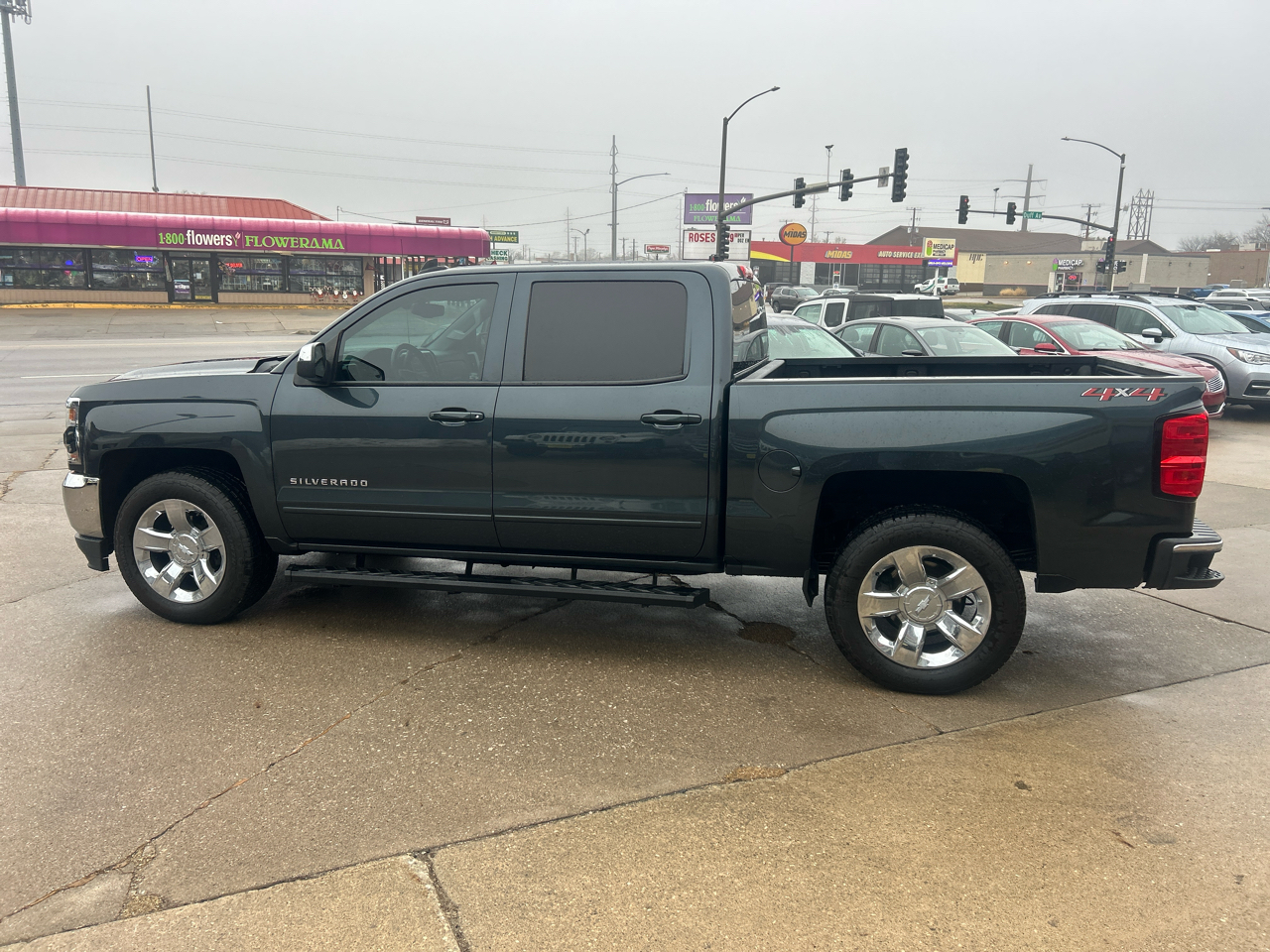 Chevrolet Silverado 1500 4WD Crew Cab 143.5" LT w/1LT 2018