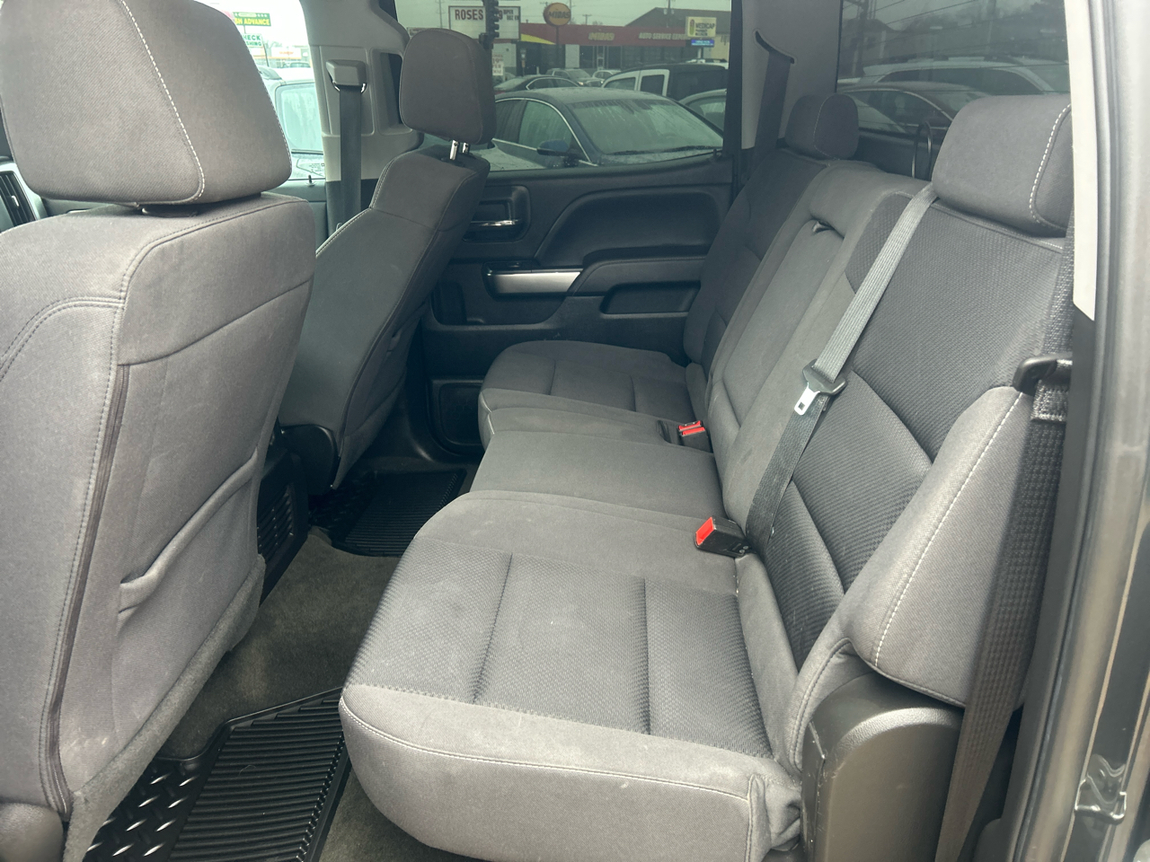 Chevrolet Silverado 1500 4WD Crew Cab 143.5" LT w/1LT 2018