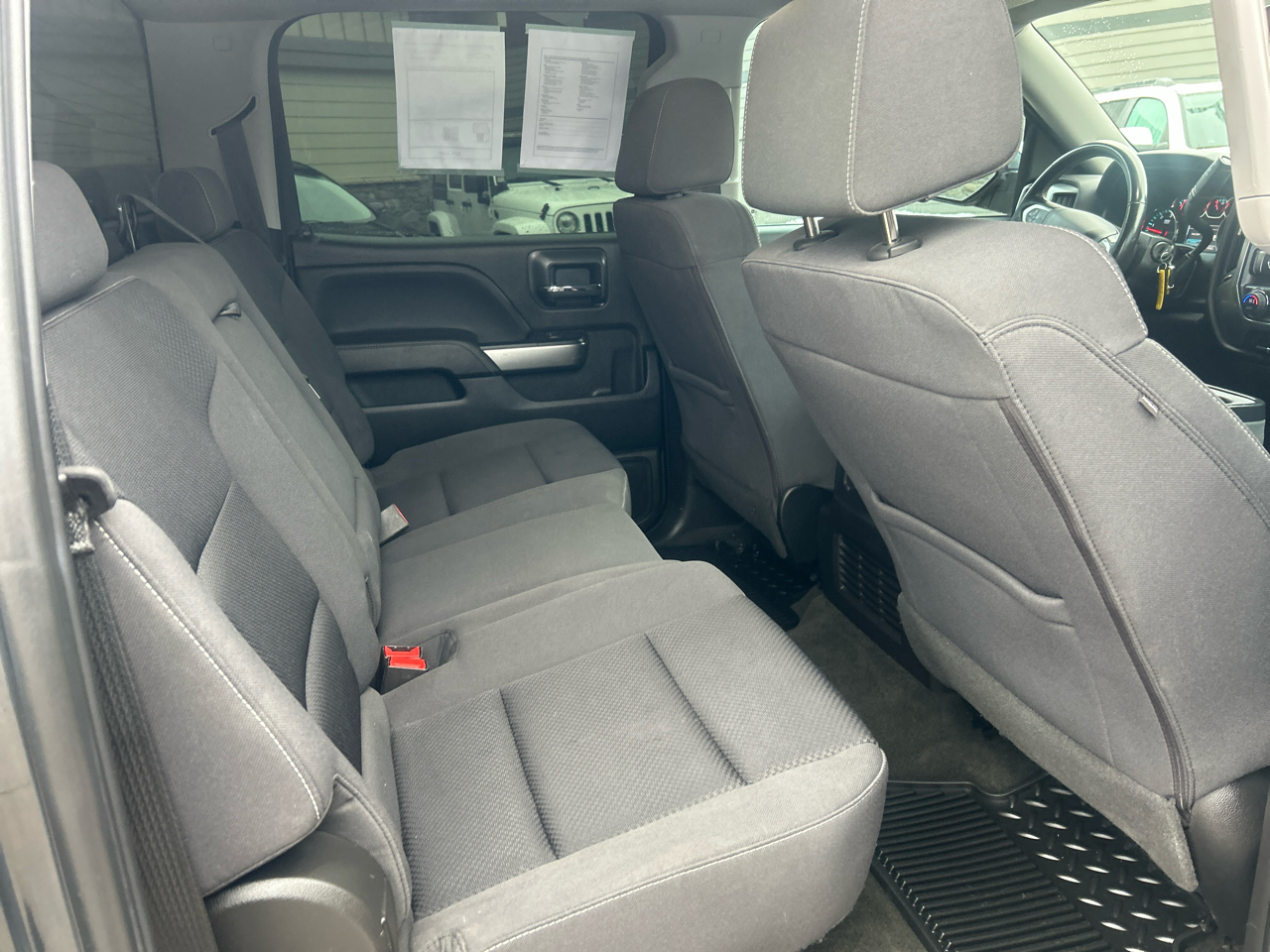 Chevrolet Silverado 1500 4WD Crew Cab 143.5" LT w/1LT 2018