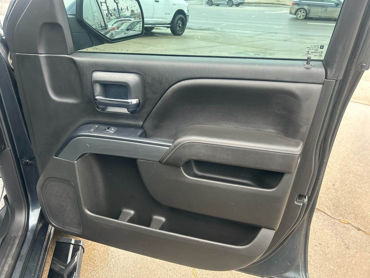 Chevrolet Silverado 1500 4WD Crew Cab 143.5" LT w/1LT 2018