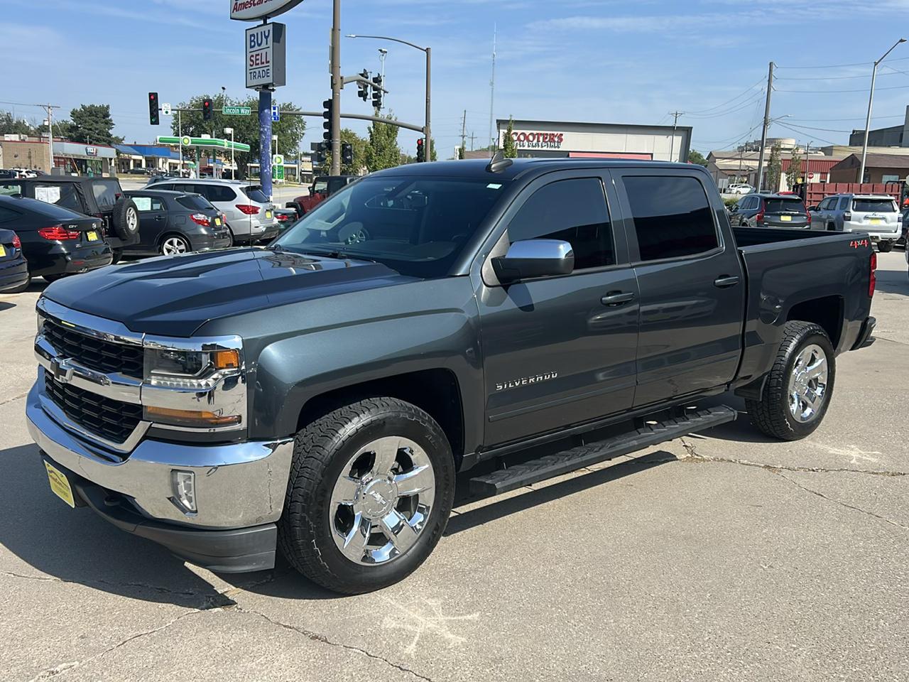 Chevrolet Silverado 1500 4WD Crew Cab 143.5" LT w/1LT 2018