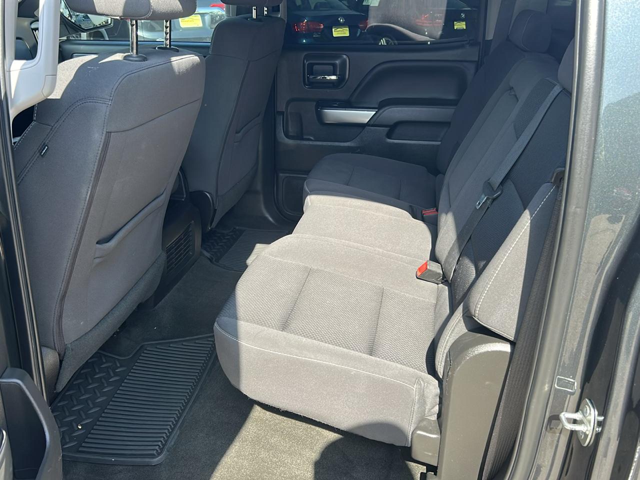 Chevrolet Silverado 1500 4WD Crew Cab 143.5" LT w/1LT 2018