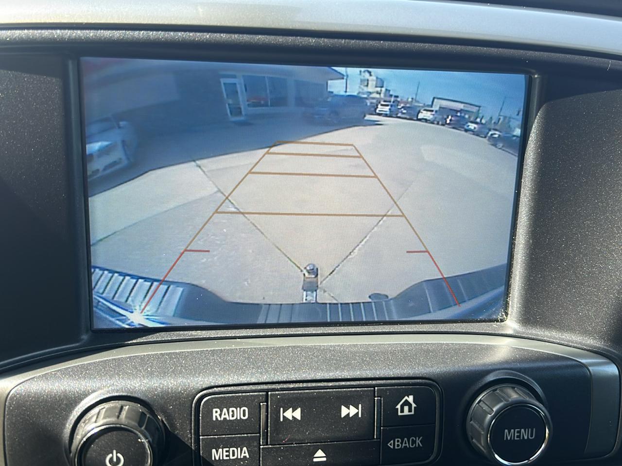 Chevrolet Silverado 1500 4WD Crew Cab 143.5" LT w/1LT 2018