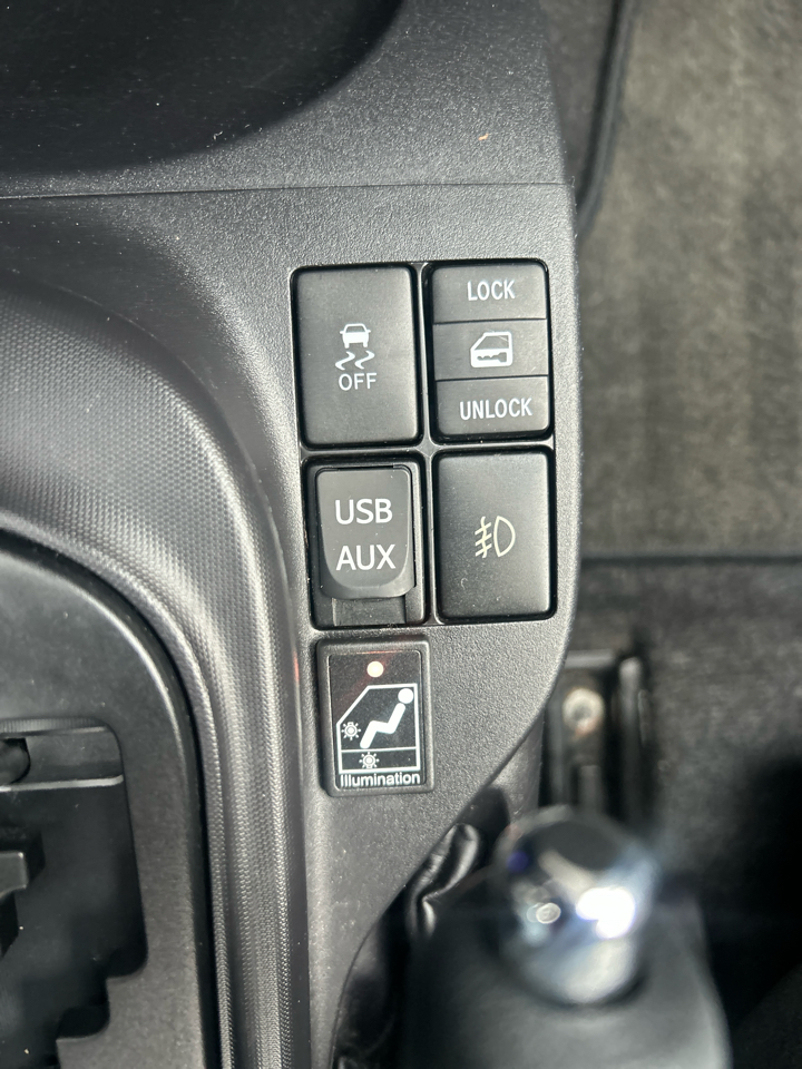 Scion iQ 3dr HB (Natl) 2012 Scion iQ 3dr HB (Natl) 2012