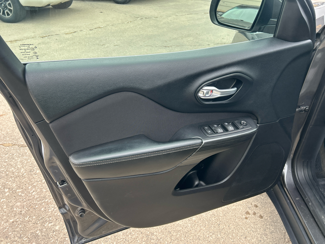 Jeep Cherokee 4WD 4dr Latitude 2015