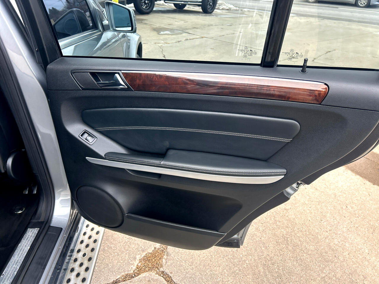 Mercedes-Benz GL-Class 4MATIC 4dr GL 550 2011