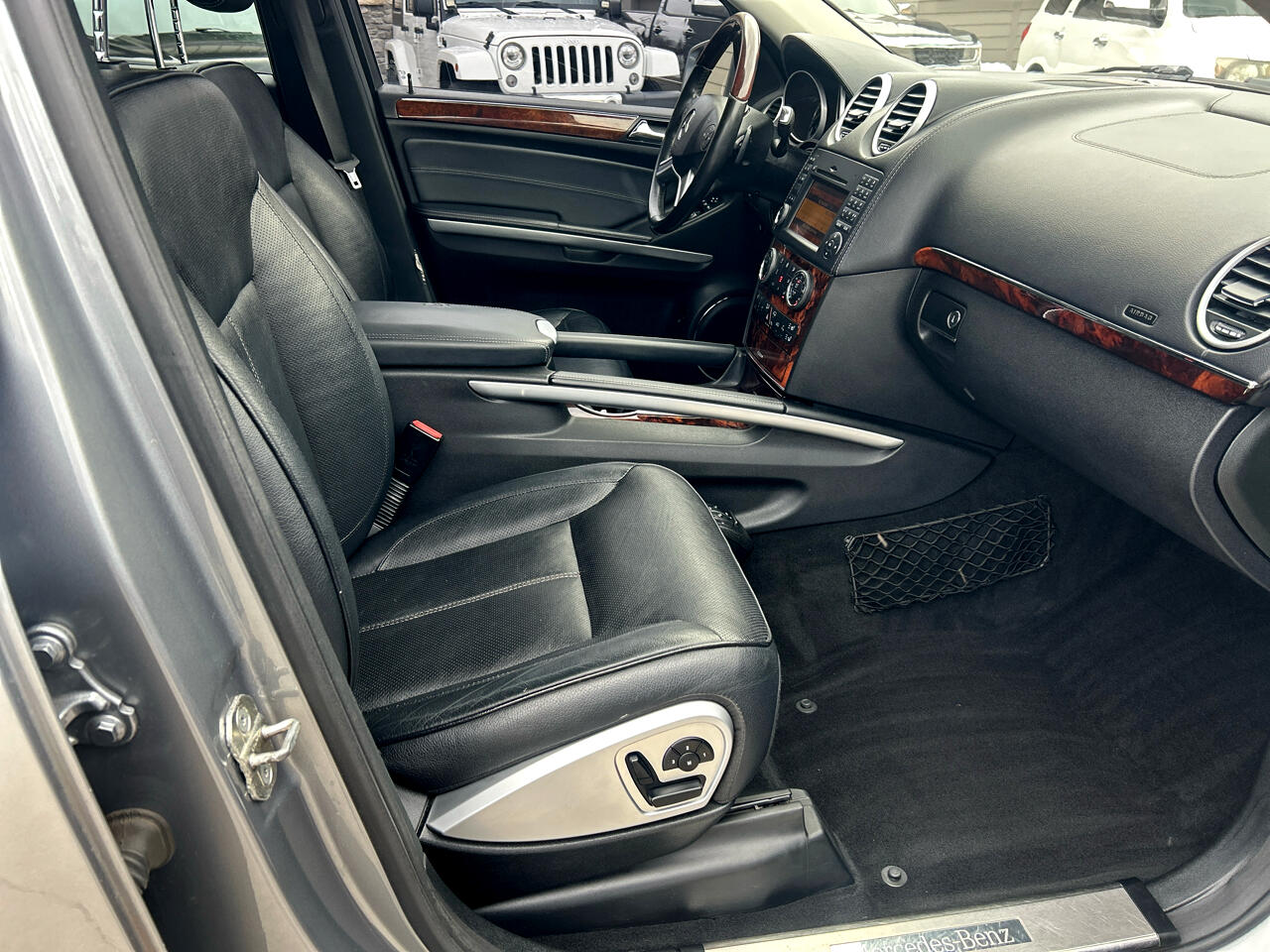 Mercedes-Benz GL-Class 4MATIC 4dr GL 550 2011