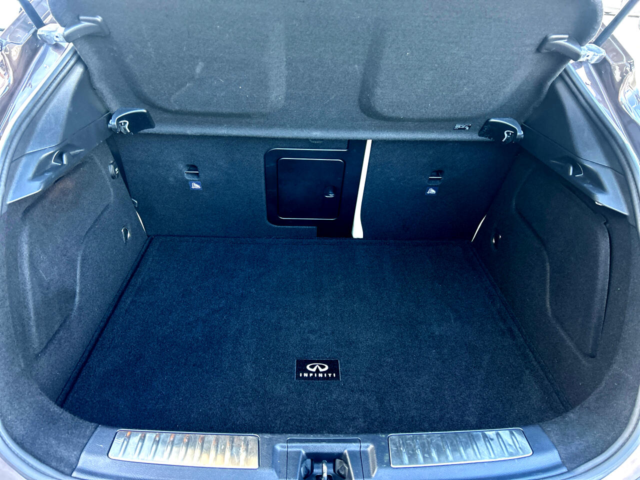 Infiniti QX30 Premium AWD 2018