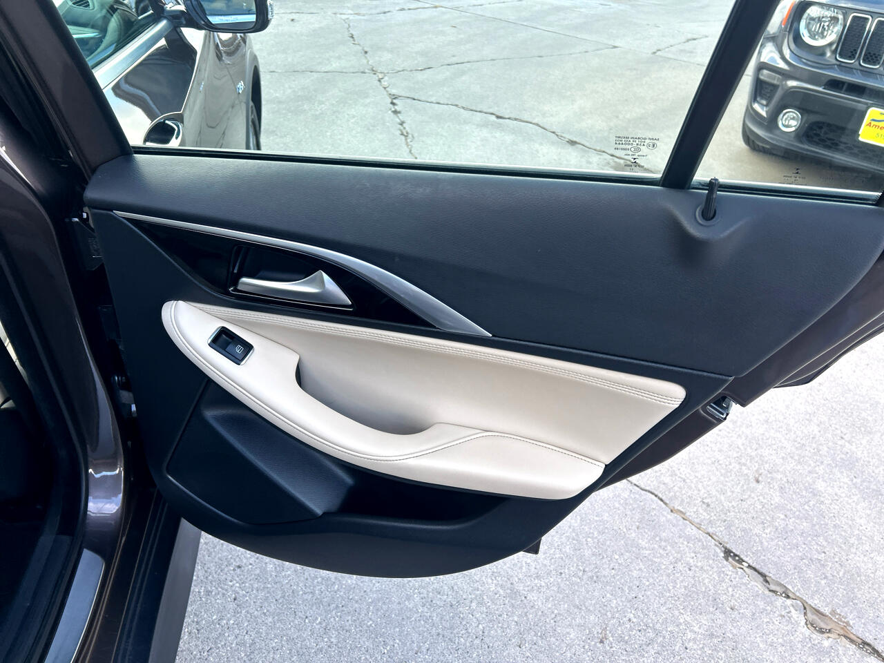 Infiniti QX30 Premium AWD 2018