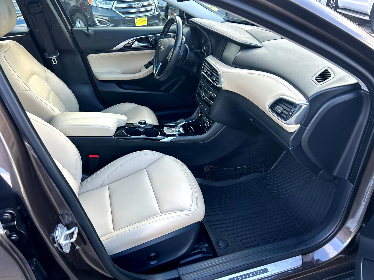 Infiniti QX30 Premium AWD 2018