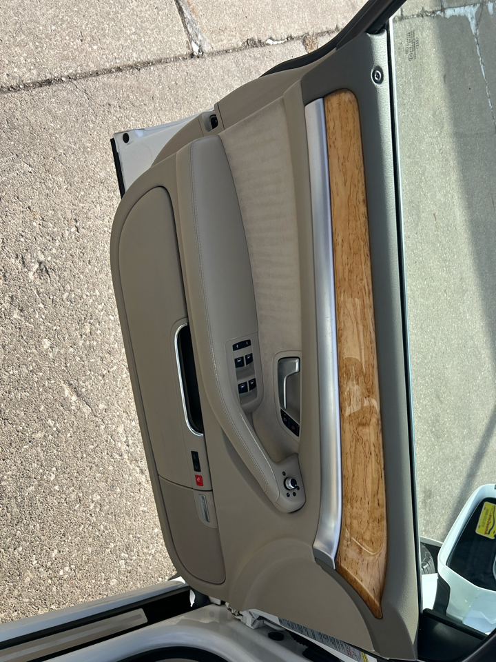 Audi A8 L 4dr Sdn 4.2L 2009