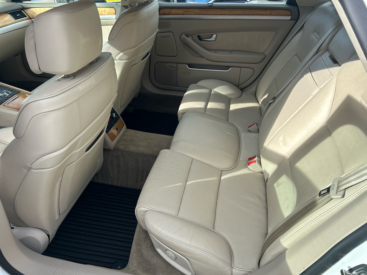 Audi A8 L 4dr Sdn 4.2L 2009