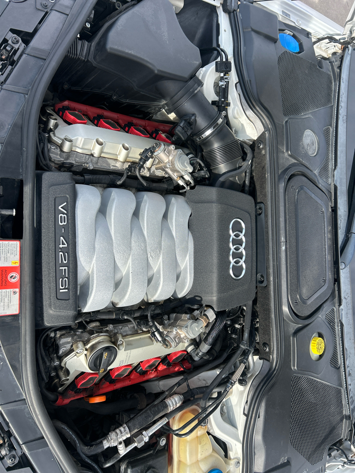 Audi A8 L 4dr Sdn 4.2L 2009
