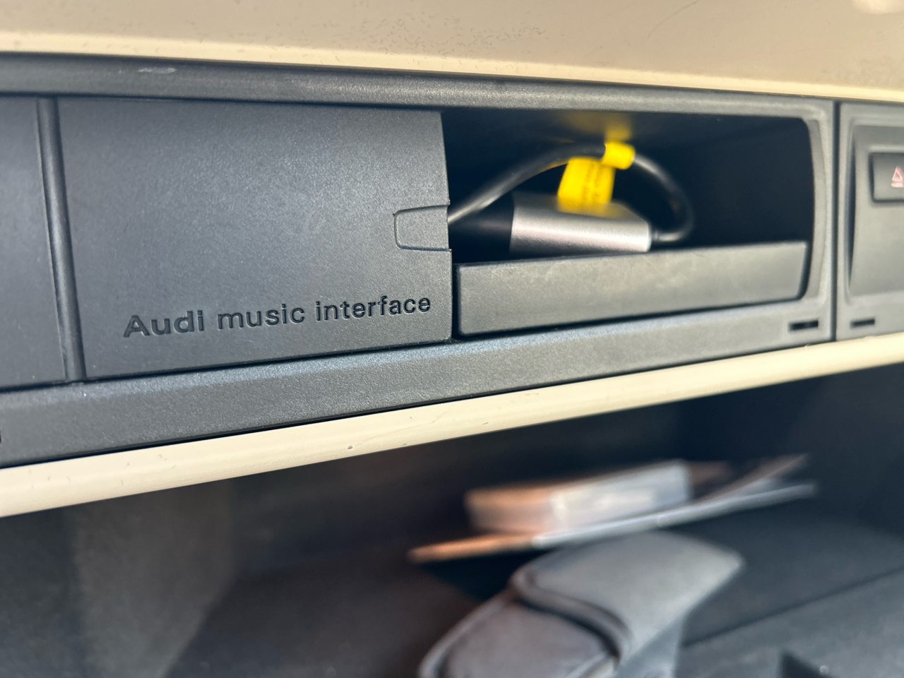 Audi A8 L 4dr Sdn 4.2L 2009