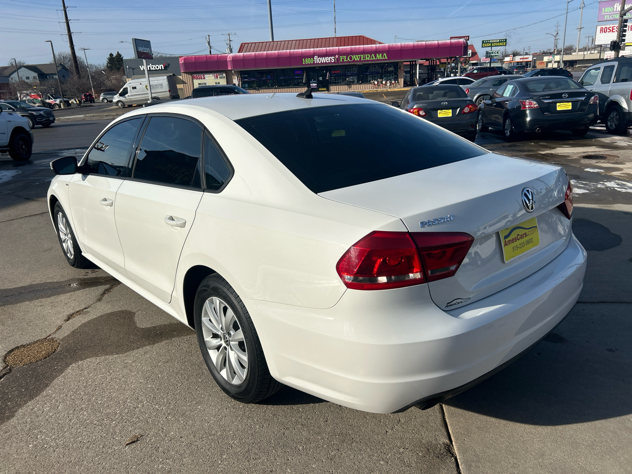 Volkswagen Passat 4dr Sdn 1.8T Auto Wolfsburg Ed 2014