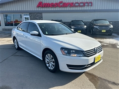 2014 Volkswagen Passat 