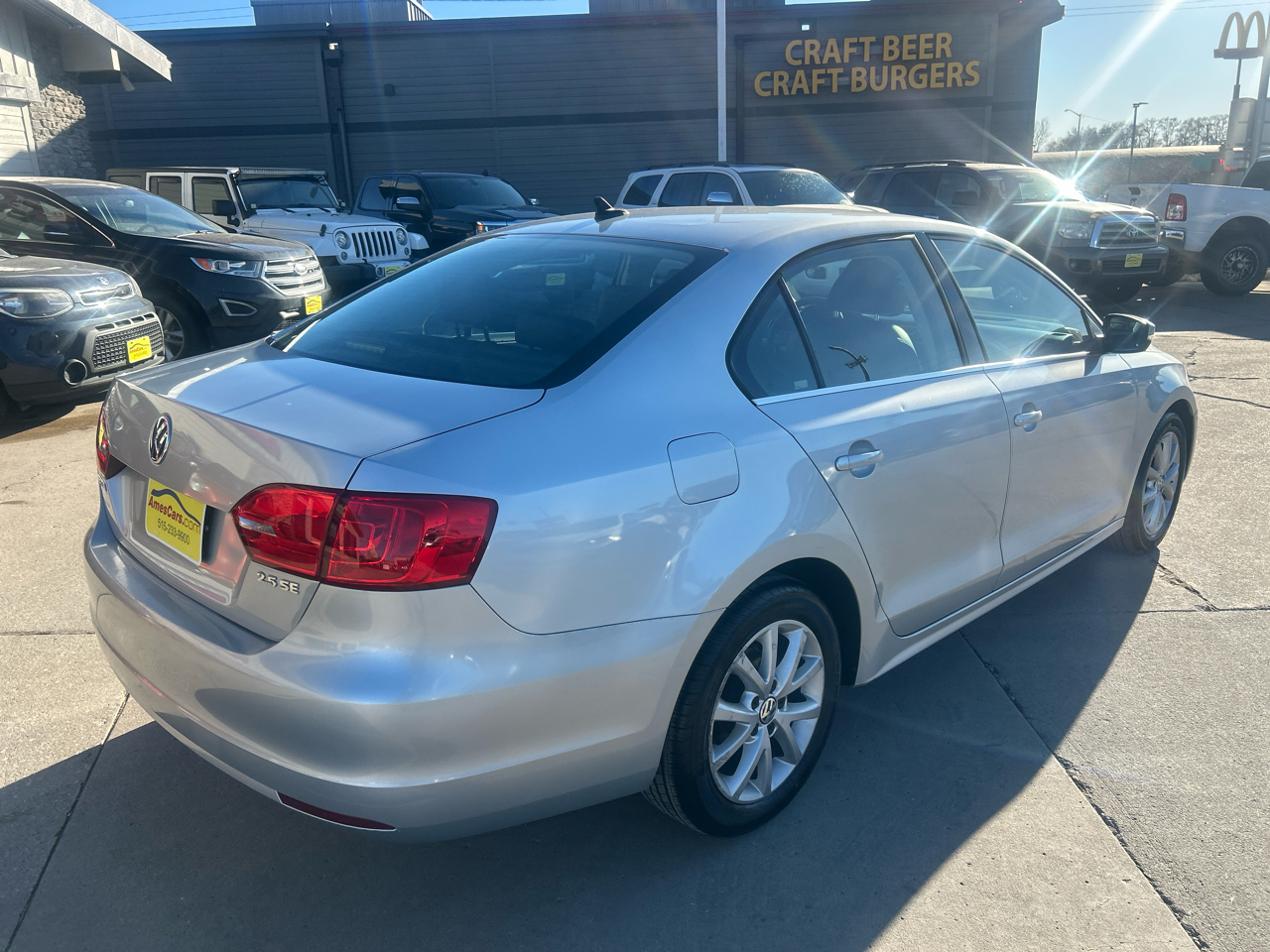 Volkswagen Jetta Sedan 4dr Man SE PZEV 2013