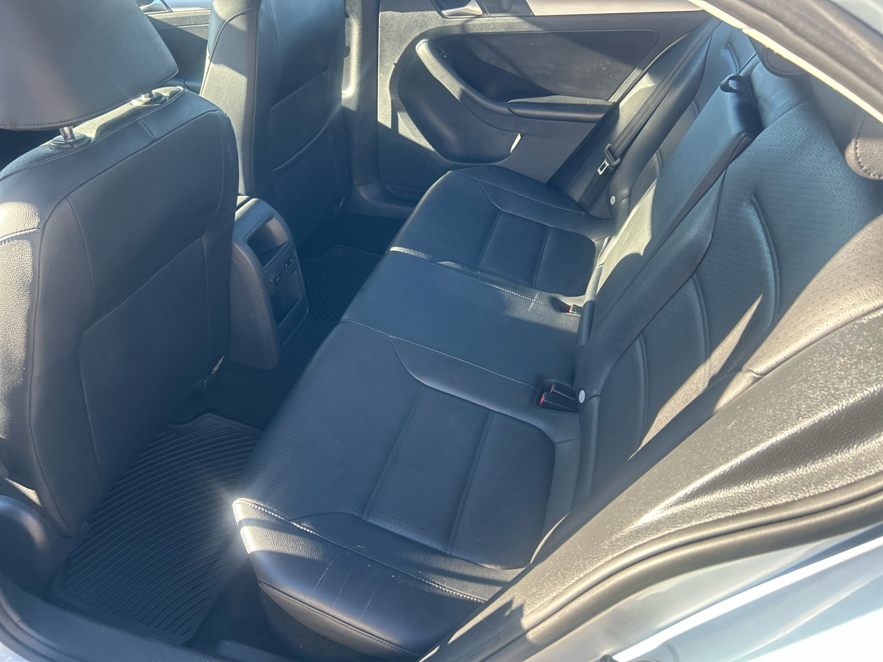 Volkswagen Jetta Sedan 4dr Man SE PZEV 2013