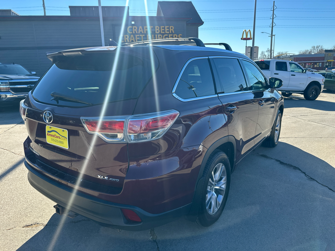 Toyota Highlander AWD 4dr V6 XLE (Natl) 2014