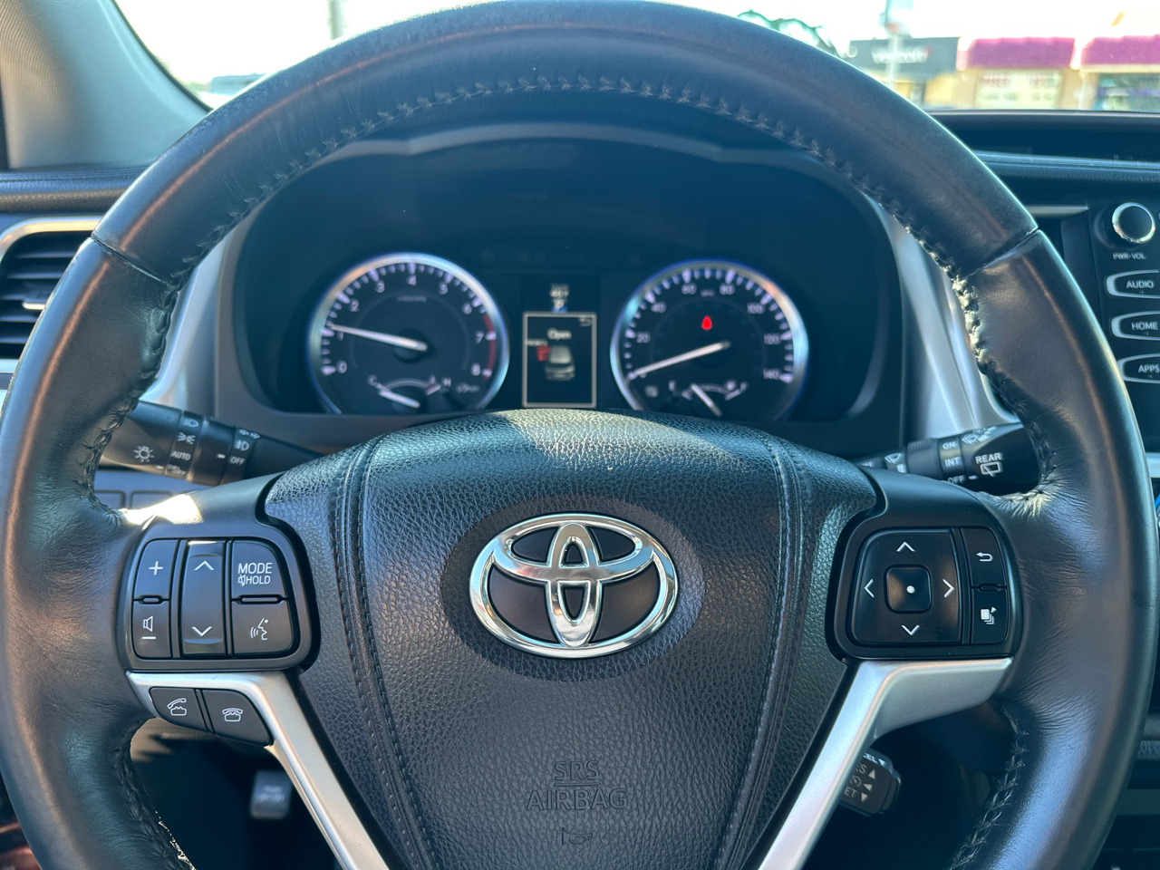 Toyota Highlander AWD 4dr V6 XLE (Natl) 2014